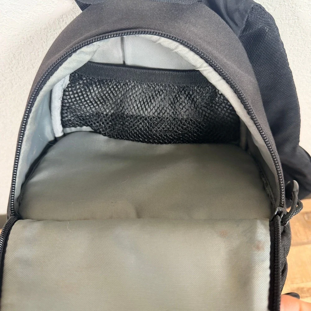 Lowepro Slingshot 100 AW Camera Bag Crossbody Black‎ Gray Padded Sling Strap